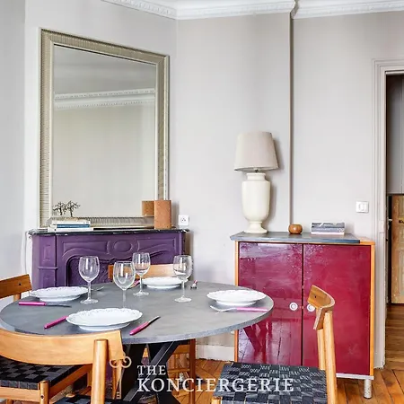 Apartment Cozy And Elegant In Paris